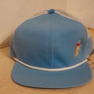 Vintage 80s Women's bright baby blue golfers trucker hat adjustable never worn